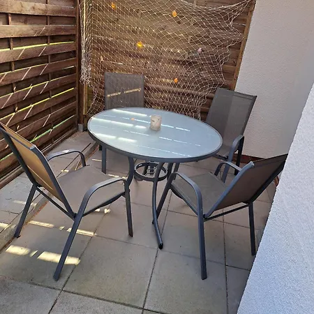 Ferienbungalow Engeo بيرنرفورده